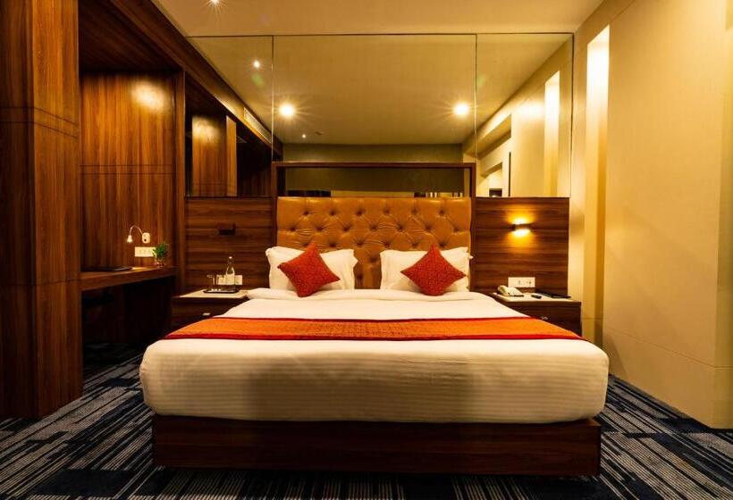带大床的标准间, Regenta Inn Morbi