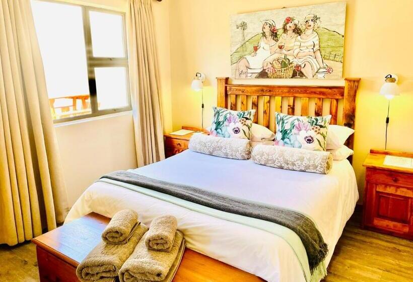 غرفة قياسية رباعية, Travalia Guest Farm