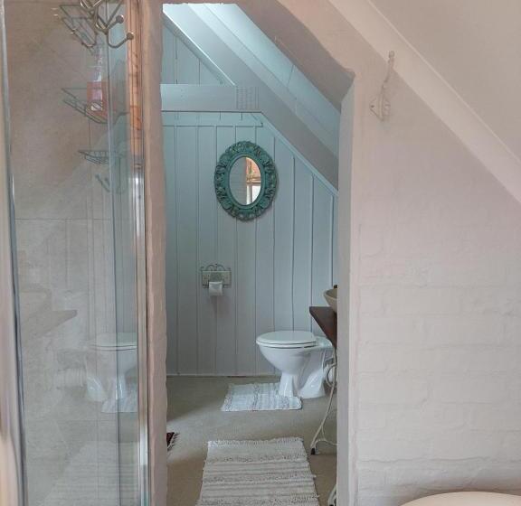 スタンダードルーム, Kimi's Cottage