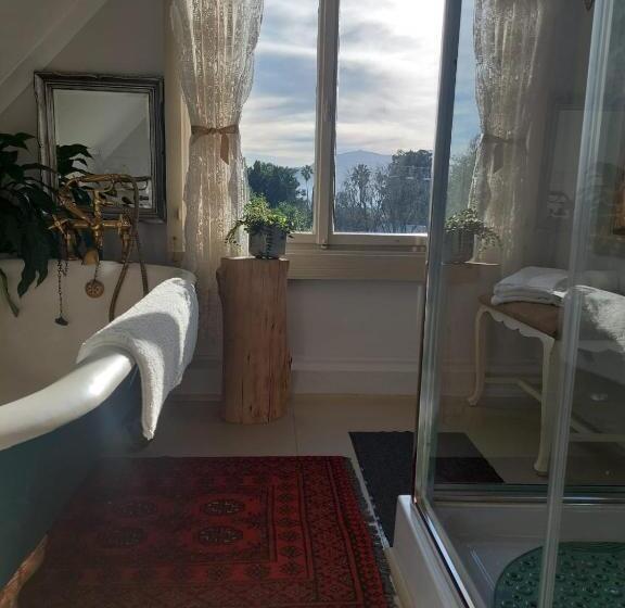 スタンダードルーム, Kimi's Cottage