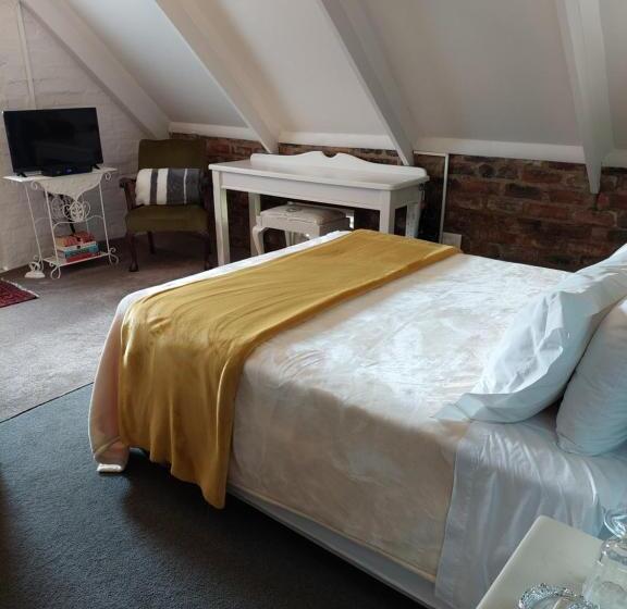 غرفة قياسية, Kimi's Cottage