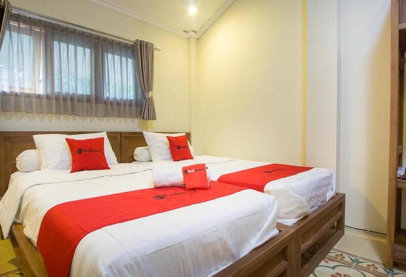 Standard Szoba, Reddoorz @ Letjend S. Parman Pacitan