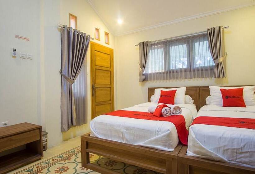 Standard Szoba, Reddoorz @ Letjend S. Parman Pacitan