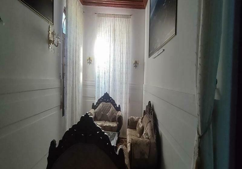 סוויטה דלוקס, Kstdc Hotel Mayura Pine Top Nandi Hills