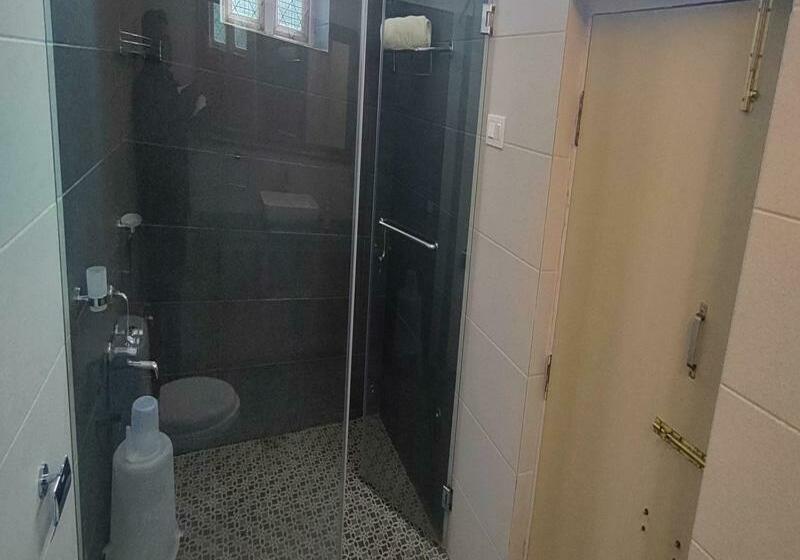 חדר דלוקס, Kstdc Hotel Mayura Pine Top Nandi Hills