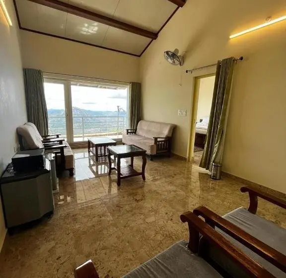 キングサイズベッドのデラックスルーム, Kstdc Hotel Mayura Pine Top Nandi Hills