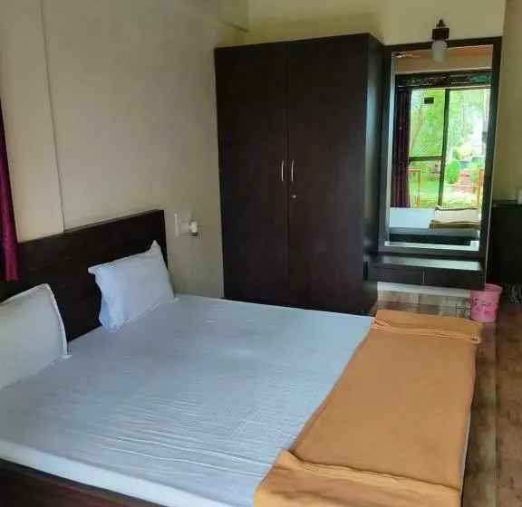 スタンダードシングルルーム, Nandanvan Tent & Resort Tapola