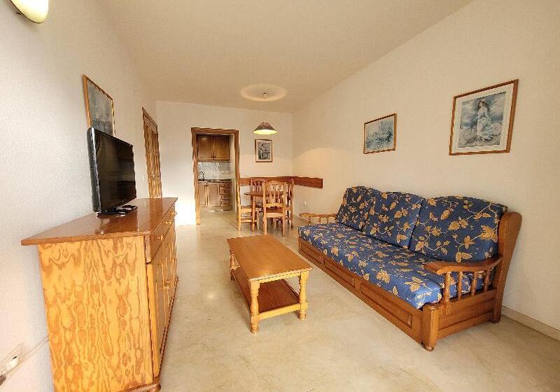 １ベッドルームアパートメント, Gemelos 22