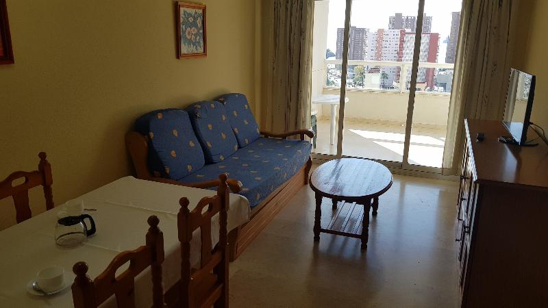 １ベッドルームアパートメント, Gemelos 22