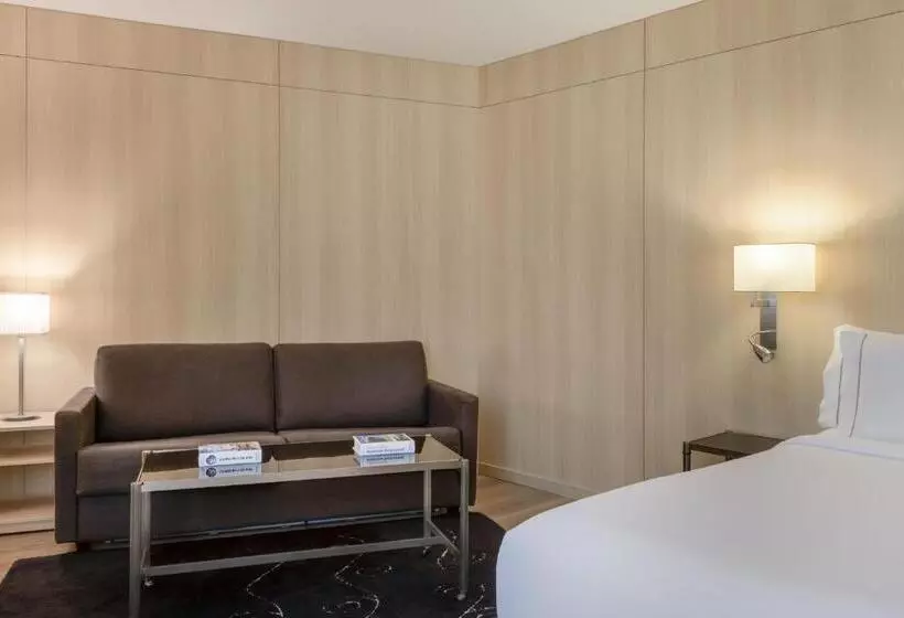 اتاق سوپریور با تخت بزرگ, Ac Hotel Córdoba By Marriott
