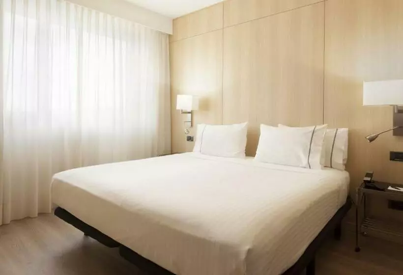 اتاق لوکس با تخت بزرگ, Ac Hotel Córdoba By Marriott