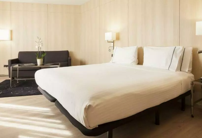 اتاق سوپریور با تخت بزرگ, Ac Hotel Córdoba By Marriott