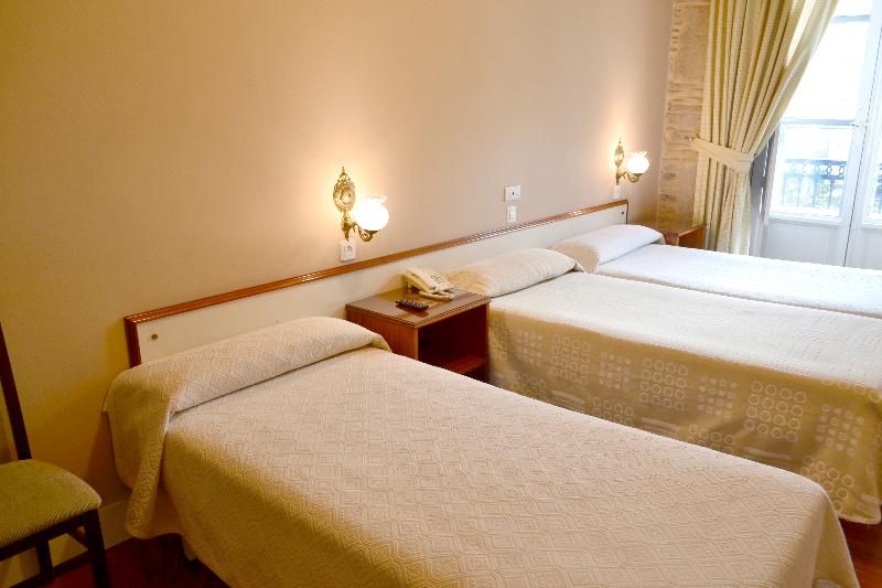 חדר סטנדרט לשלושה, Alda Avenida