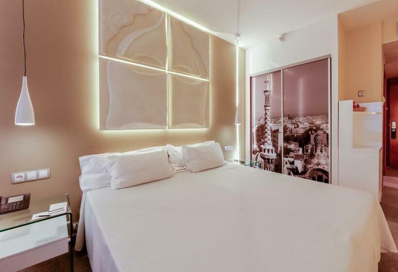 Номер Стандарт, Evenia Rossello