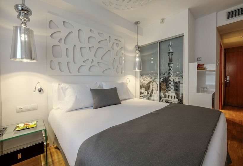 Номер Стандарт, Evenia Rossello