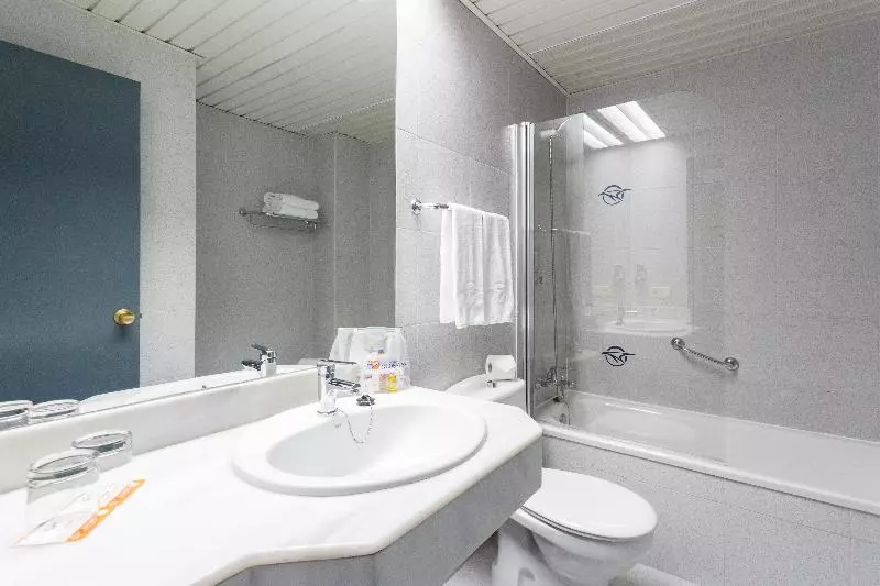 اتاق خانوادگی, Globales Gardenia