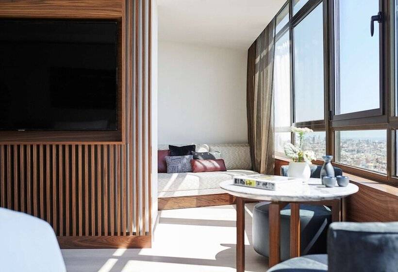 Полулюкс, Nobu Hotel Barcelona