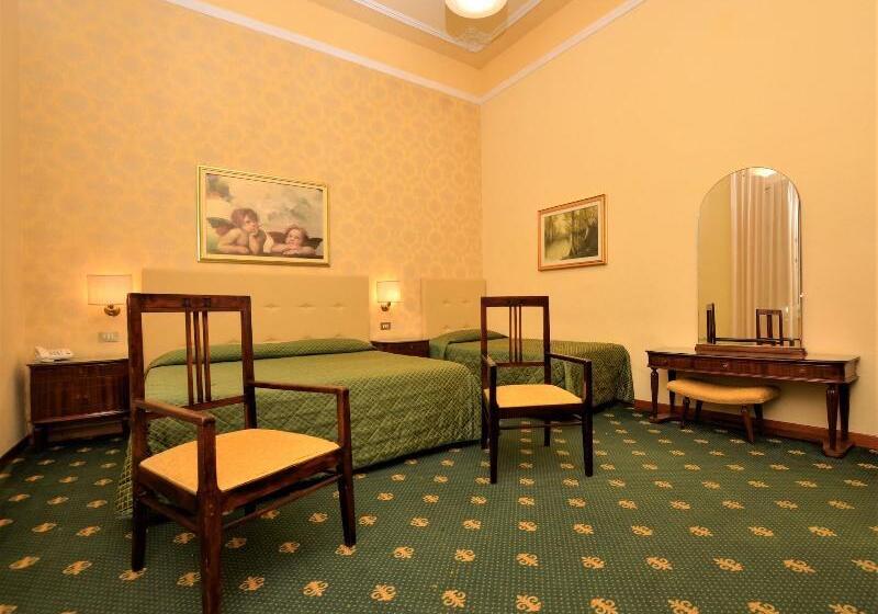 Номер Стандарт Трехместный, Grand Hotel Plaza & Locanda Maggiore