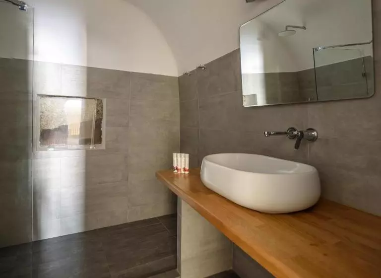 Chambre Standard, Heliotopos