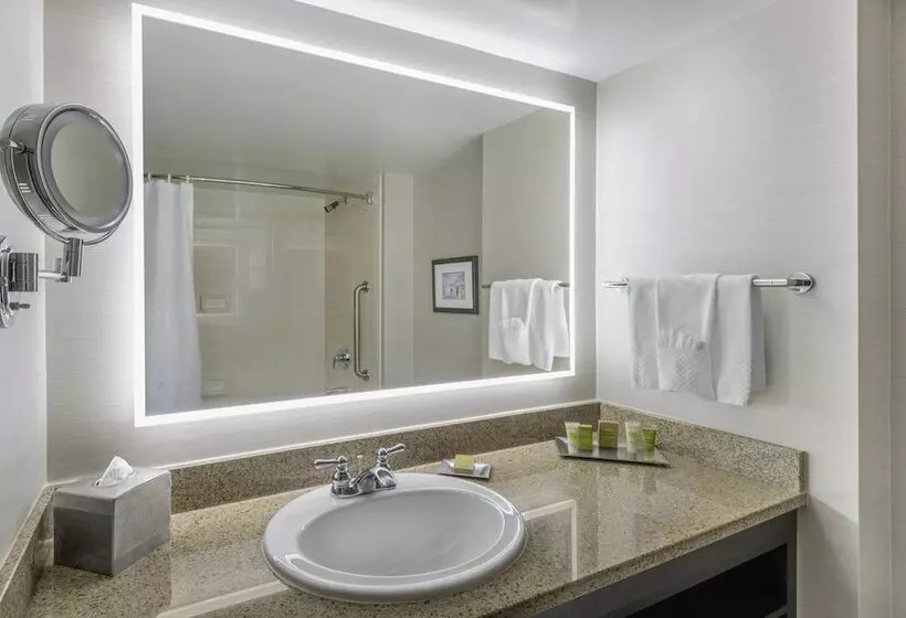 Executive-huone, Hilton Vancouver Metrotown