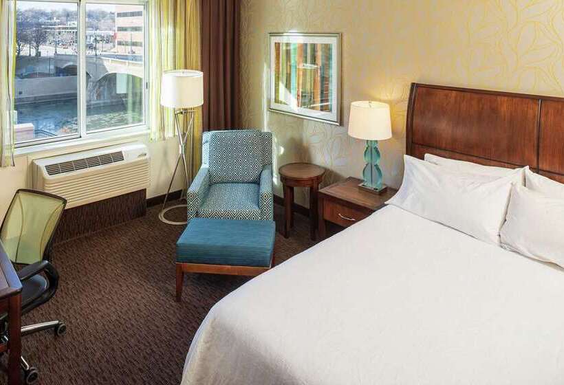 חדר דלוקס, Hilton Vancouver Metrotown