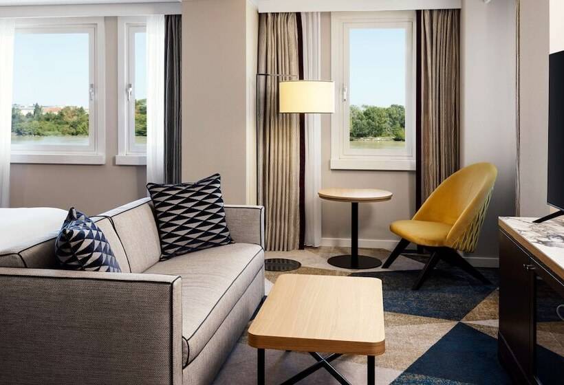 سوییت, Hilton Vienna Waterfront