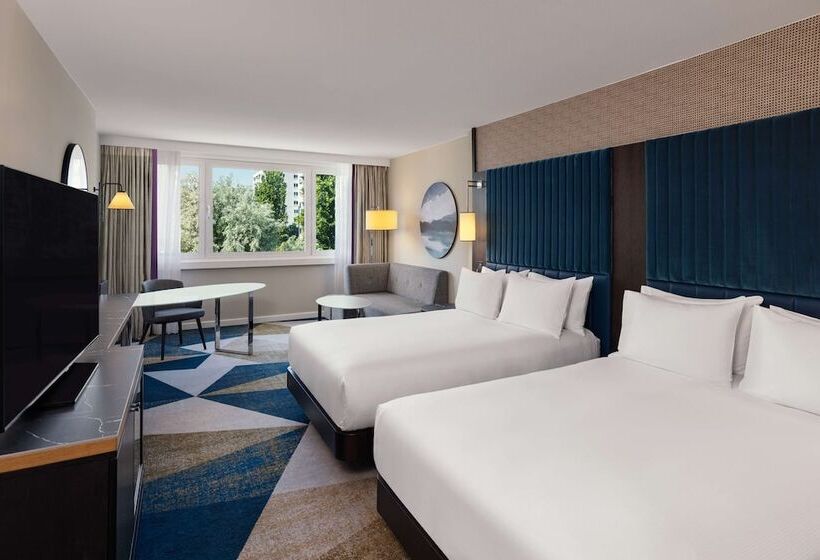 سوییت جونیور, Hilton Vienna Waterfront