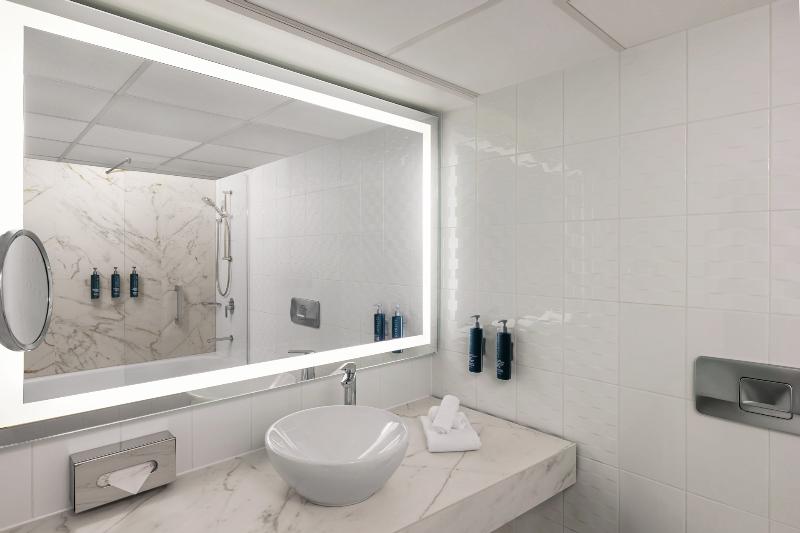 스탠다드 룸 킹사이즈 침대, Hilton Vienna Waterfront