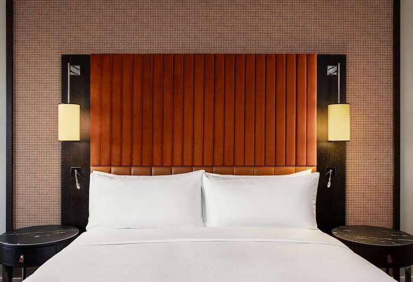 اتاق اجرایی با تخت بزرگ, Hilton Vienna Waterfront