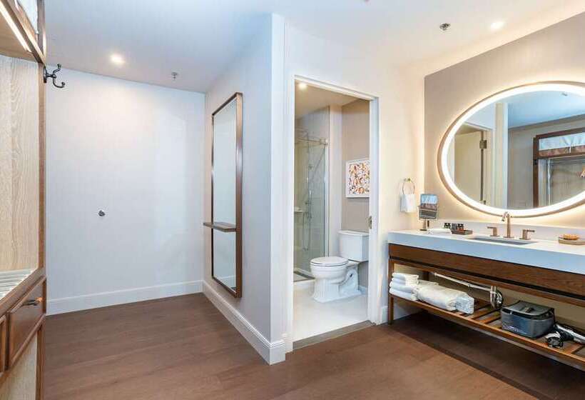 스탠다드 룸 킹사이즈 침대, Hilton Vienna Waterfront