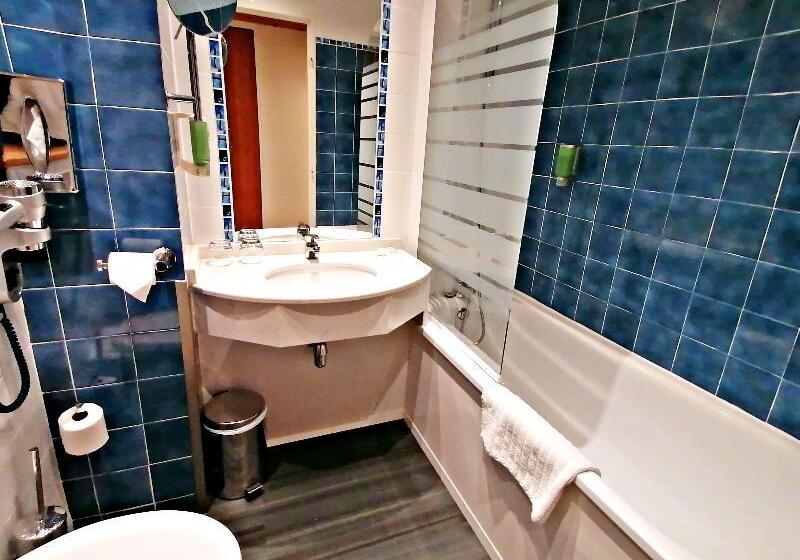 اتاق استاندارد, Holiday Inn Express Frankfurt Airport, An Ihg