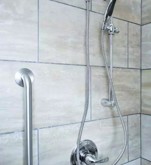 اتاق دلوکس مخصوص معلولین, Knights Inn Page