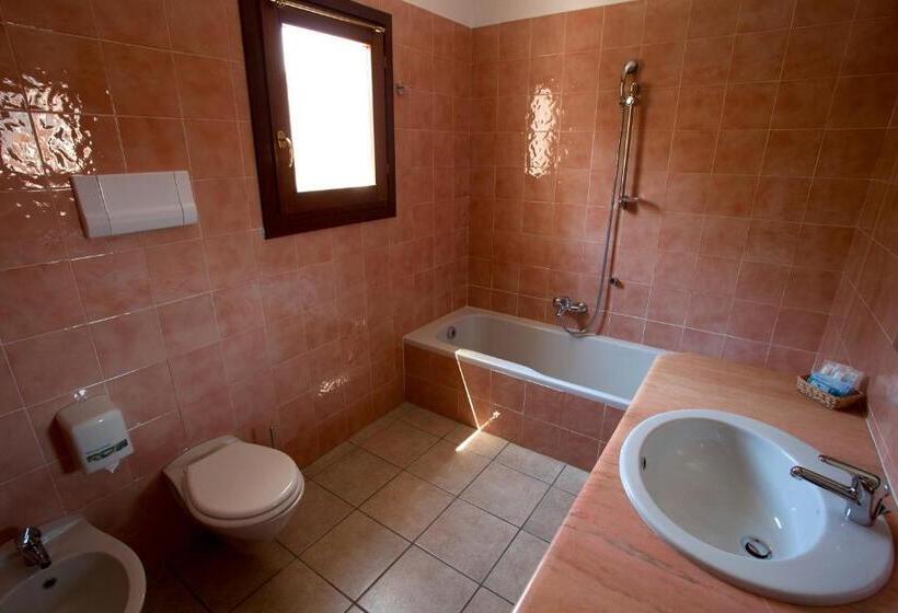 四人标准间, Moderno