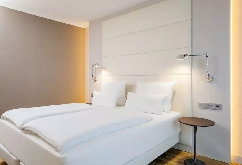 Superior-Zimmer, NH Berlin Alexanderplatz