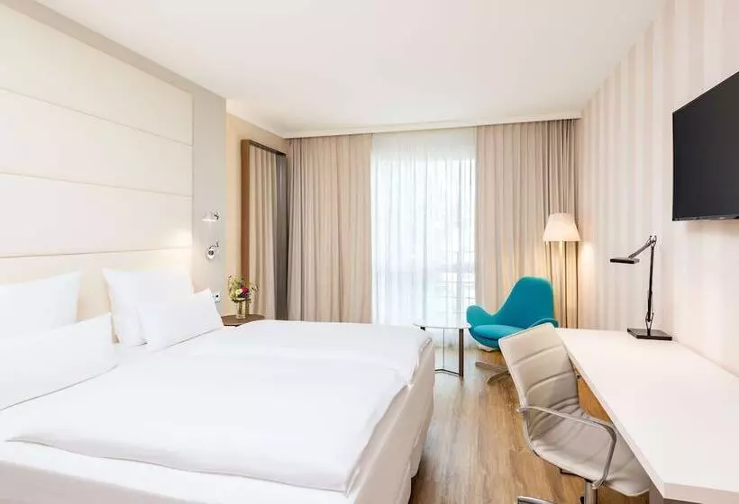 Superior-Zimmer, NH Berlin Alexanderplatz