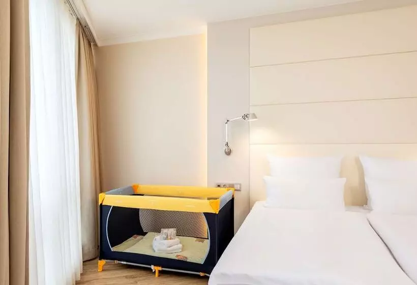 Familienzimmer, NH Berlin Alexanderplatz