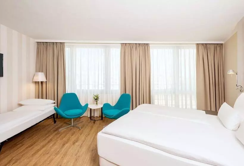 Familienzimmer, NH Berlin Alexanderplatz