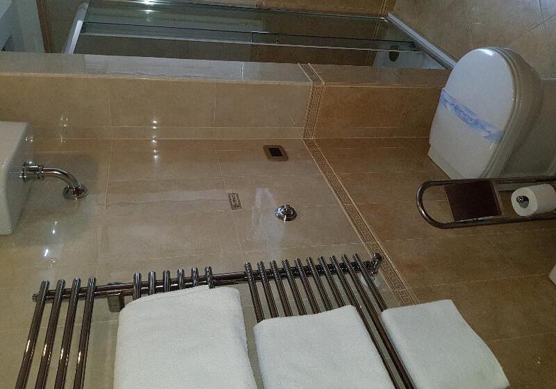 חדר סטנדרט יחיד, Pantheon