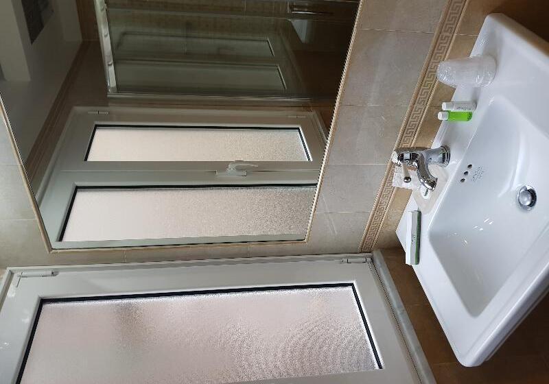 חדר סטנדרט יחיד, Pantheon