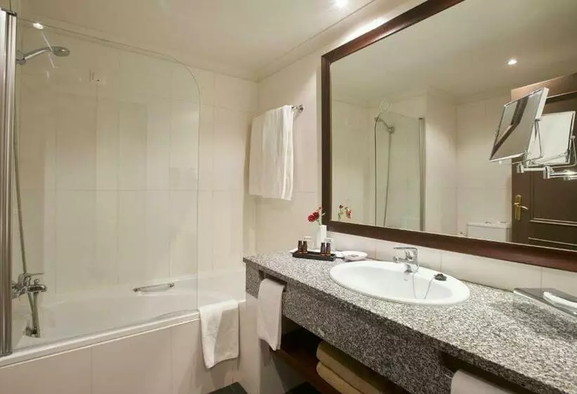 اتاق استاندارد با چشم‌انداز دریا, Portobay Falesia