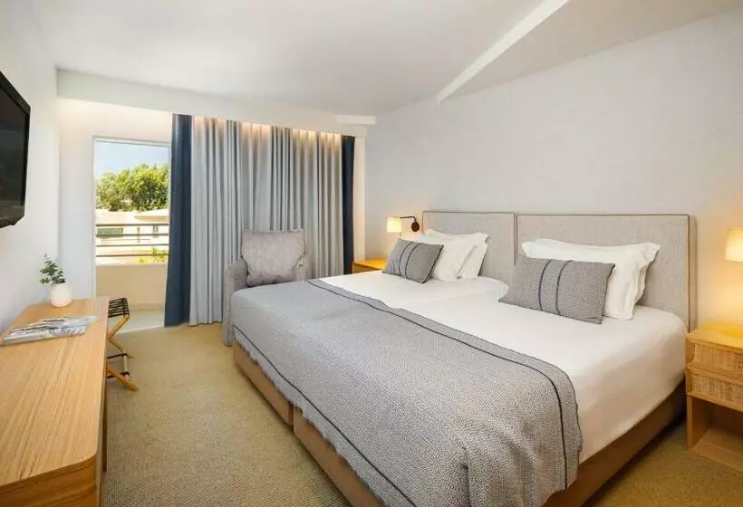 سوییت جونیور, Portobay Falesia