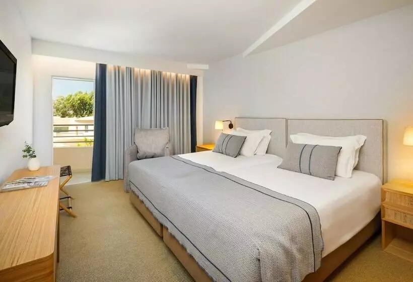 سوییت جونیور, Portobay Falesia