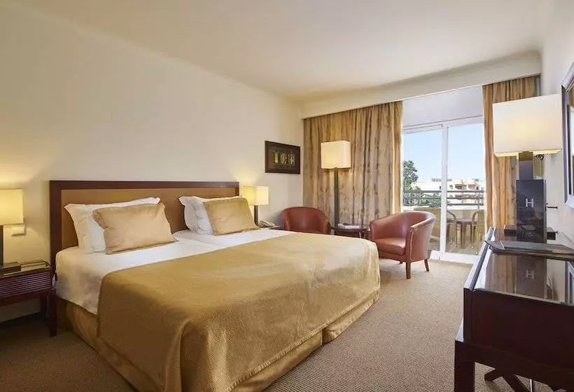 اتاق اساندارد با چشم‌انداز جانبی به دریا, Portobay Falesia