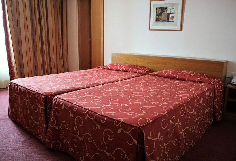 Семейный Номер, Premium Porto Maia