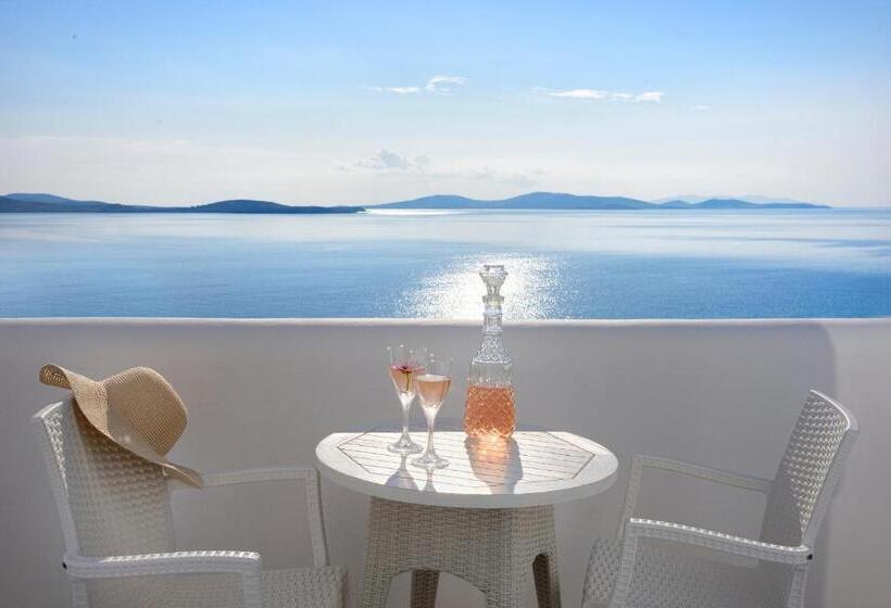 غرفة قياسية مطلّة علي البحر, Saint John Hotel Villas & Spa