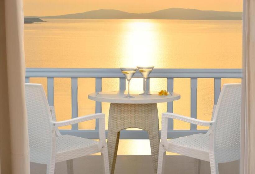 غرفة قياسية مطلّة علي البحر, Saint John Hotel Villas & Spa