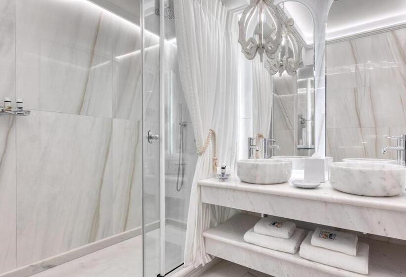 غرفة بريميوم إطلالة جانبية على البحر, Saint John Hotel Villas & Spa