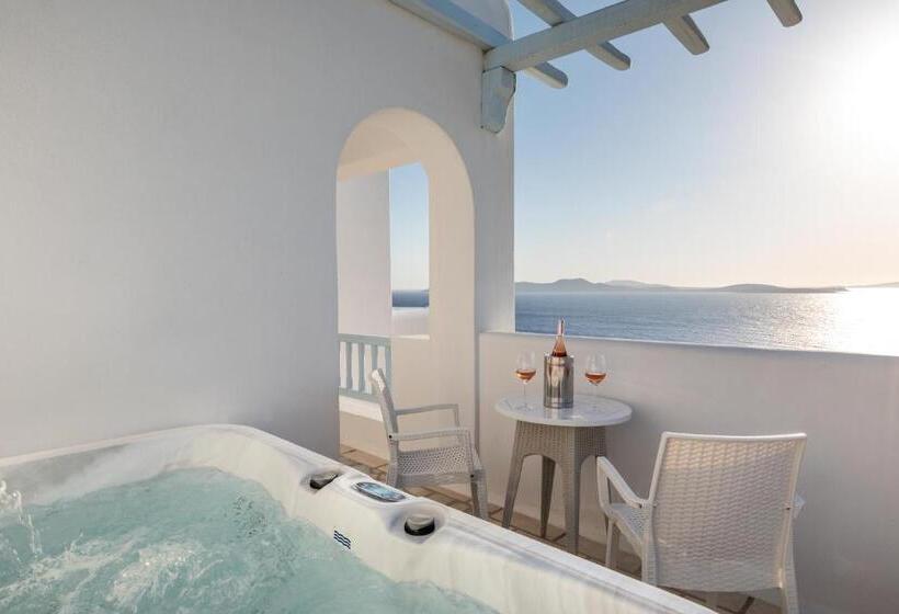 غرفة قياسية مزوَّدة بجاكوزي مطلة على البحر, Saint John Hotel Villas & Spa