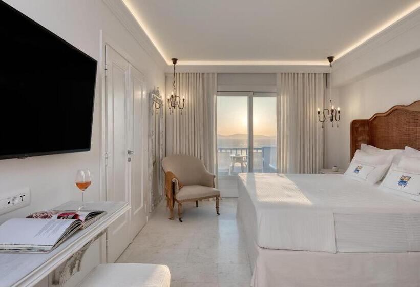 سوییت خانوادگی, Saint John Hotel Villas & Spa