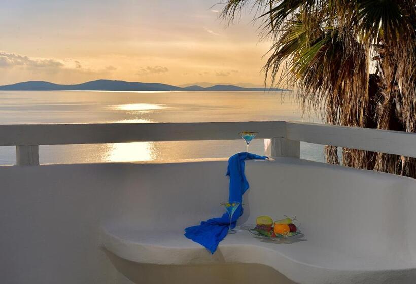 غرفة قياسية مطلّة علي البحر, Saint John Hotel Villas & Spa